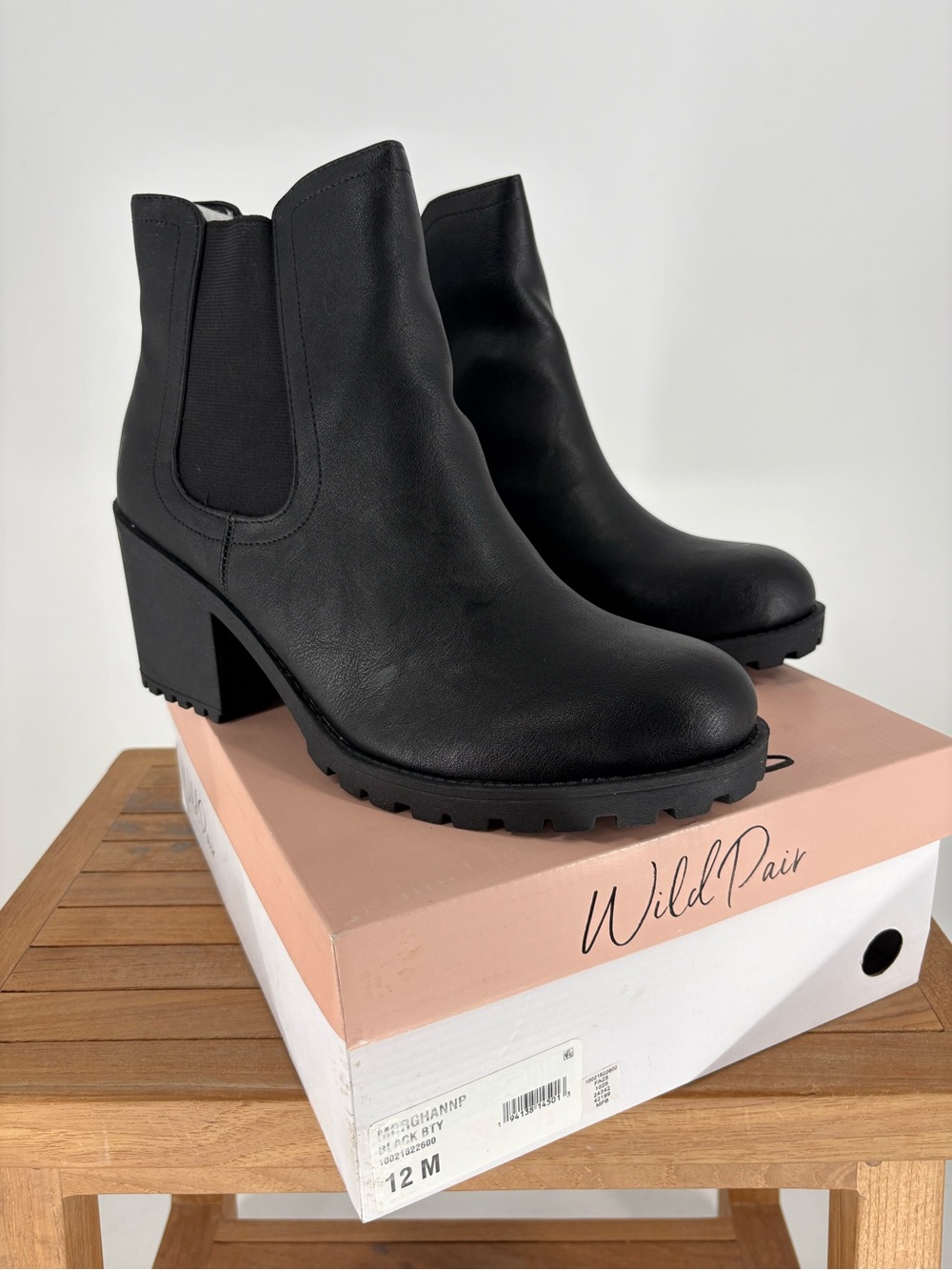 New Wild Pair Women's MORGHANNP Chelsea Block Heel Ankle Boots SIZE 12 M